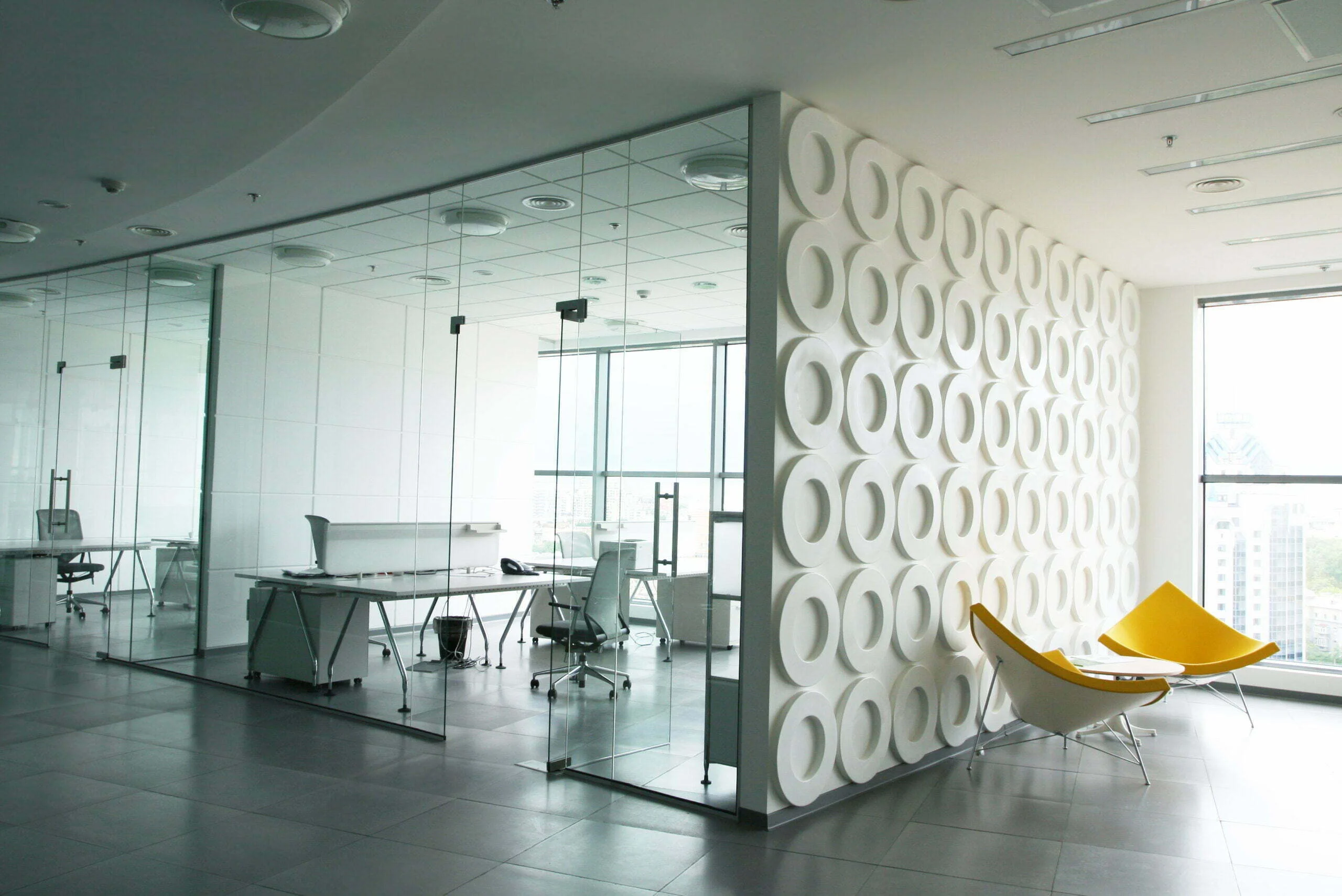 Productivity-Enhancing Workspace Design